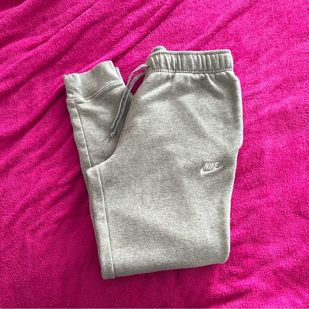 Women’s Nike Gray Sweatpants Joggers
